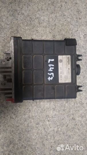 Эбу 037906025G Volkswagen Passat B4 AGG 2.0