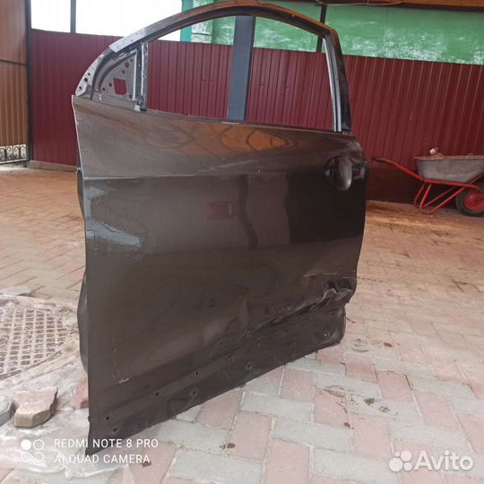 Nissan qashqai дверь