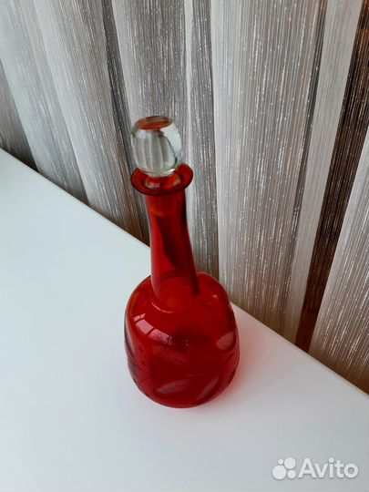 Графинчик рубиновый винтажный