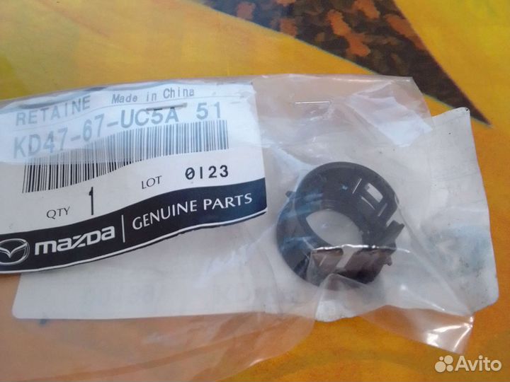 Кронштейн датчика парктроника mazda