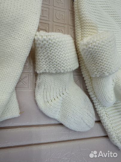 Вязаный комплект на выписку 56-62