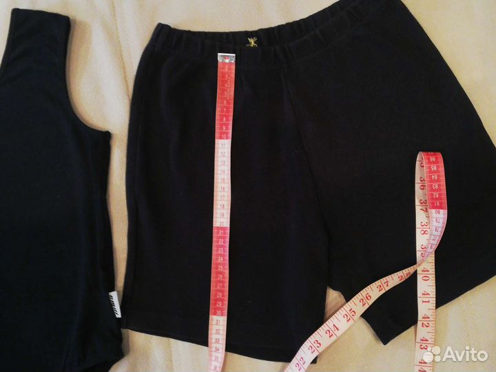 Спортивный боди и шорты 146