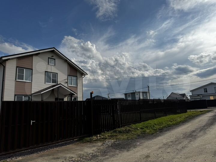 Дом 136,3 м² на участке 6,5 сот.