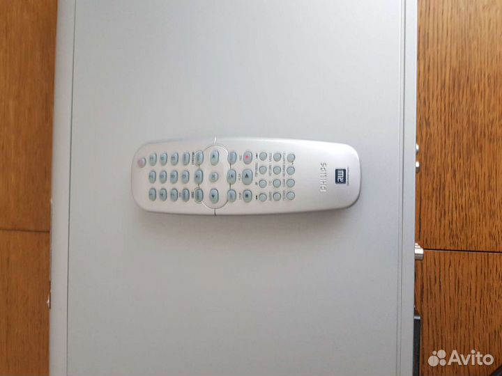 DVD-рекордер Philips dvdr3355