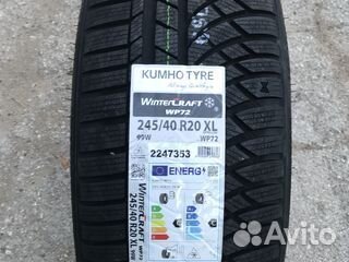 Kumho WinterCraft WP72 245/40 R20 99W