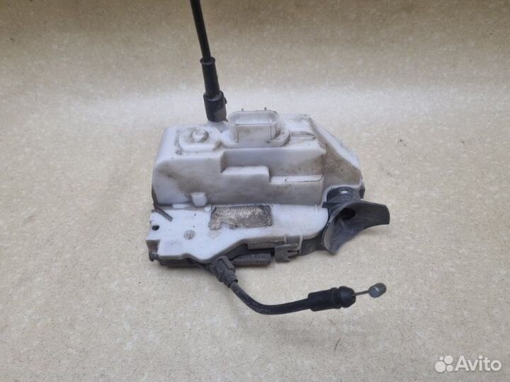 Замок двери передний левый Renault Megane 2 седан