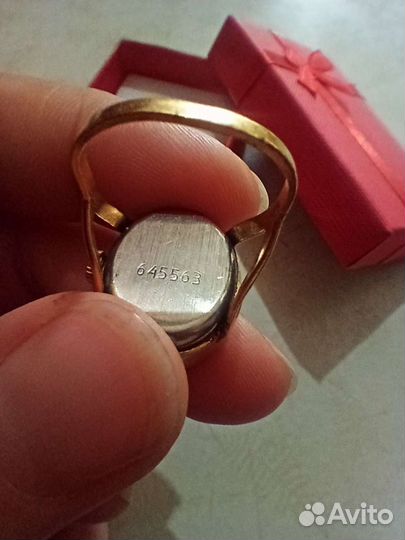 Часы-кольцо Чайка