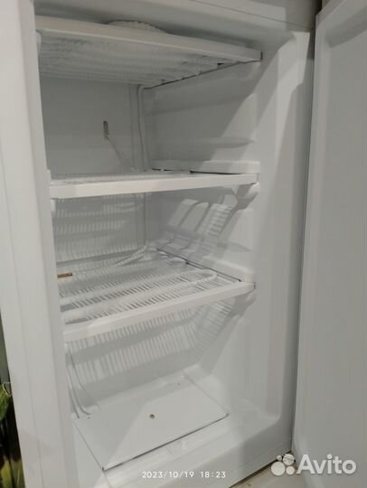 Морозильный шкаф, 68л