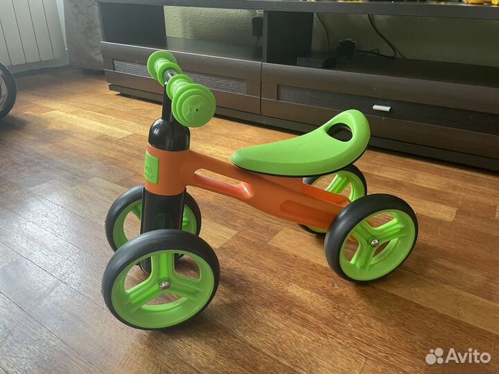 Продам беговел