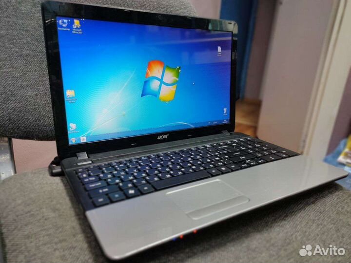 Ноутбук Acer E17 Aspire E1-531