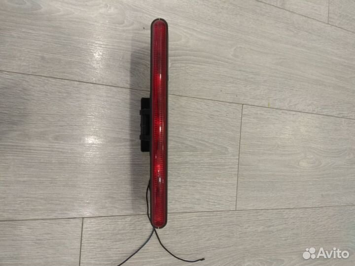 Автомобильный задний 3-й стоп-сигнал