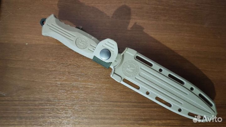 Нож туристический