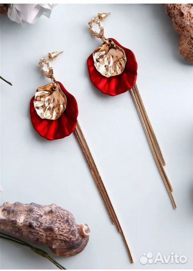 Новые серьги в коробочке