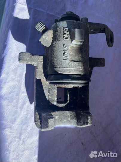 Суппорт задний skoda octavia тур 1.8