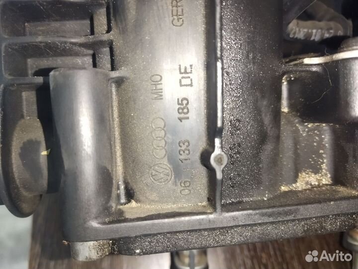 Коллектор впускной и форсунки 06J133185 06H906036Q