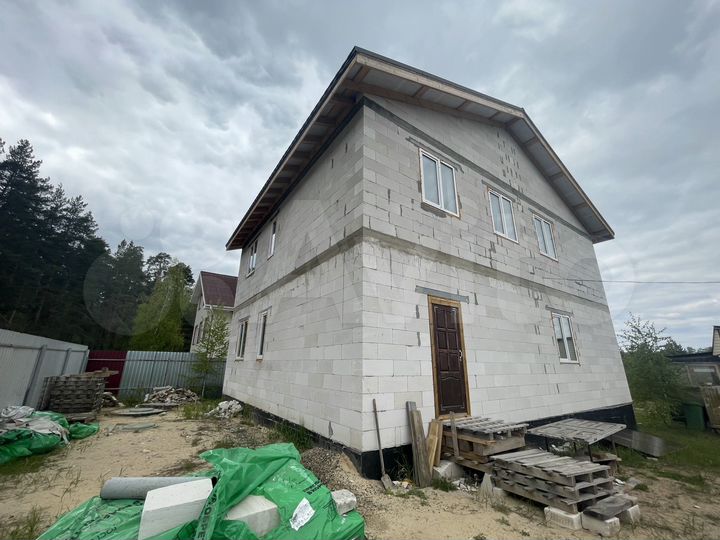 Дом 228 м² на участке 10 сот.