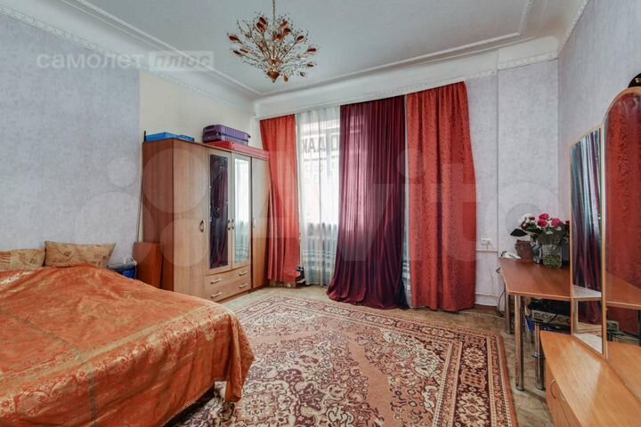 3-к. квартира, 67,9 м², 2/4 эт.