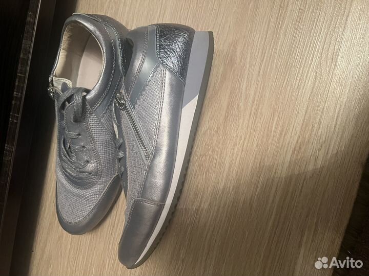 Женские кожаные кроссовки Gabor 38,5 размер