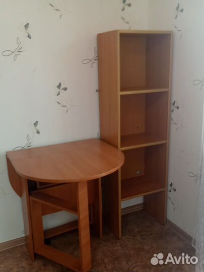 Уголок для школьника. Стеллаж, стол-тумба
