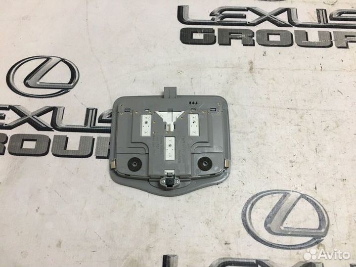 Плафон зад. Lexus LS430