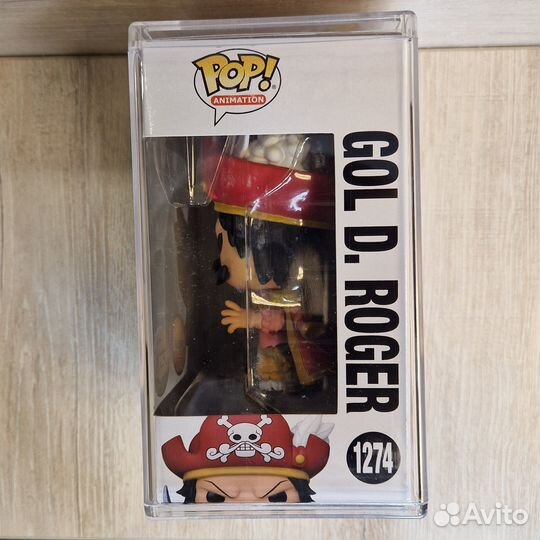 Funko Pop One Piece 1274 Gol D Roger Chase