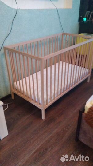Детская кроватка