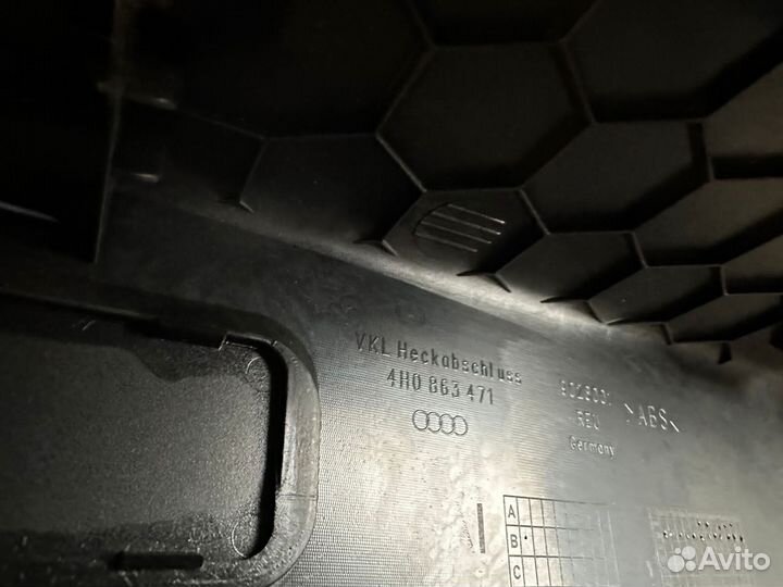 Облицовка задней панели Audi A8 S8 D4 2010-2017
