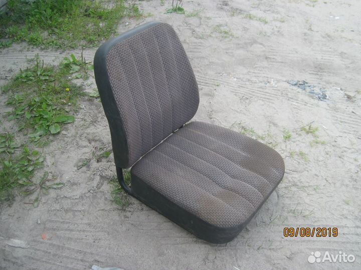 2 Сиденье в кабину м/автобуса Мерседес