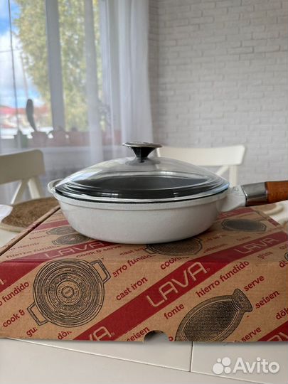 Чугунная сковорода lava