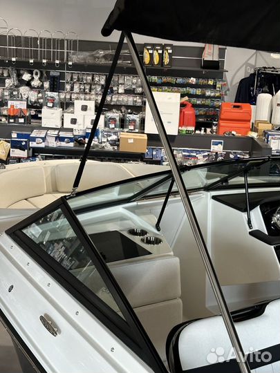 Катер Sea Ray 210 spx Новый