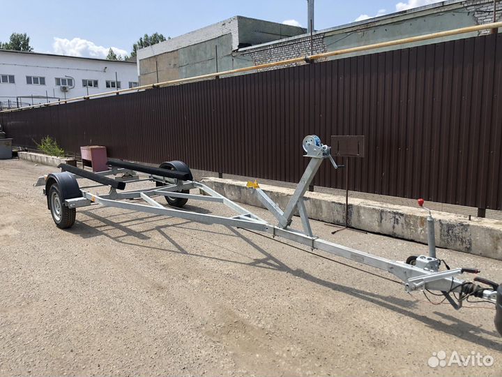 Лодочный прицеп для лодок до 7,5 м 1600кг