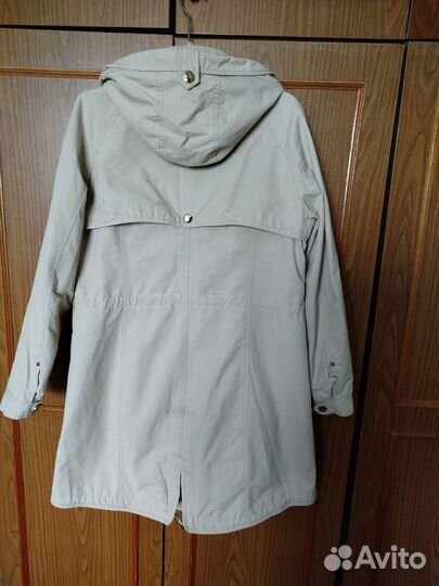 Куртка-плащ женский 48-50 б/у в отличном состоянии