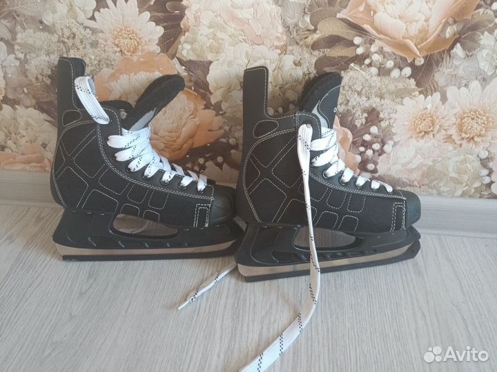 Коньки хоккейные 36-37 размер