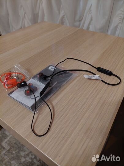 Беспроводные наушники JBL T110BT