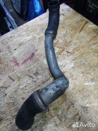 Воздуховод наддувочного воздуха Bmw 330D E46 M57