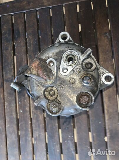 Компрессор кондиционера volvo s70 97