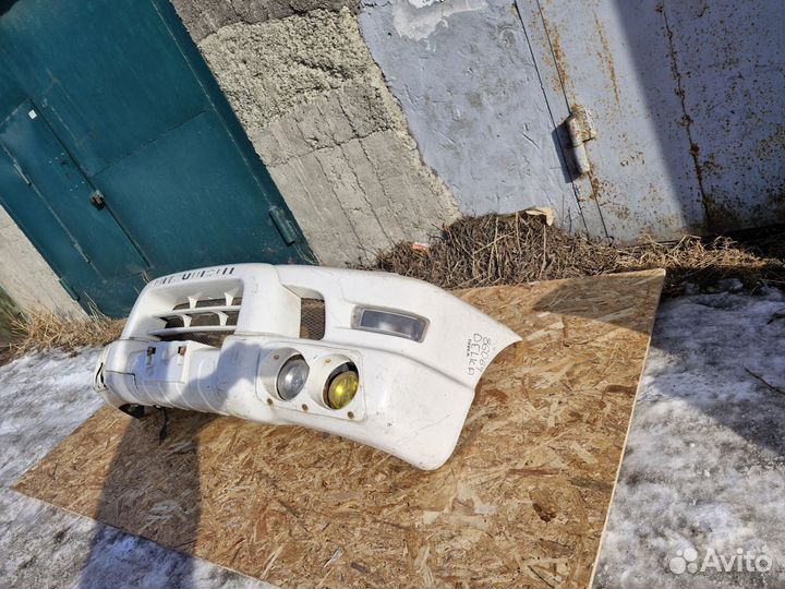 Бампер Mitsubishi Delica PD6W, передний