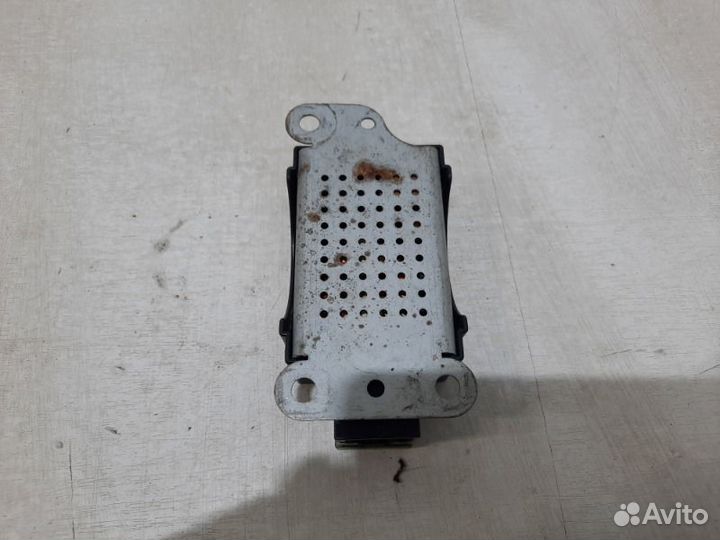 Блок электронный задний Volkswagen Golf 5