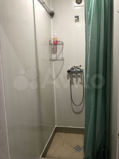 Комната 25 м² в 6-к., 1/5 эт.