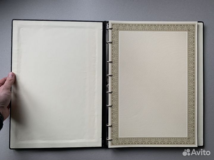 Книга почетных гостей (подарочная кожаная книга)