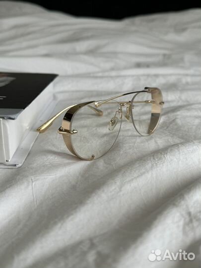 Очки имиджевые прозрачные в золотой оправе