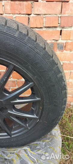 Goodyear Ice Navi 8 165/70 R14