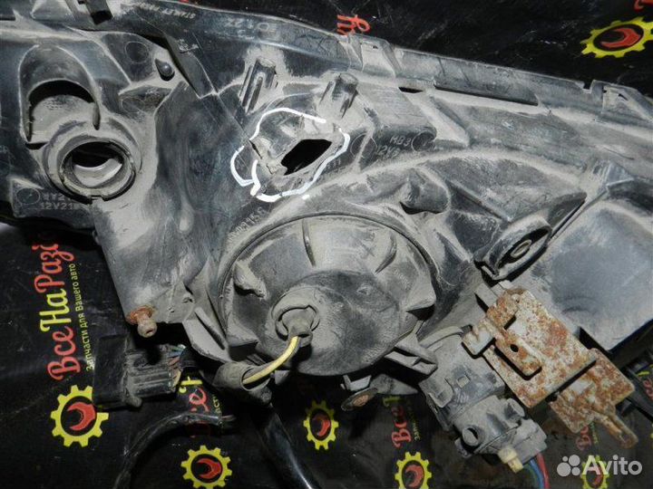 Фара правая передняя правая Mitsubishi Outlander