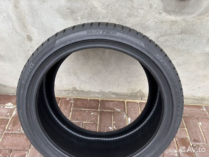 Pirelli Winter Sottozero 3 275/35 R21