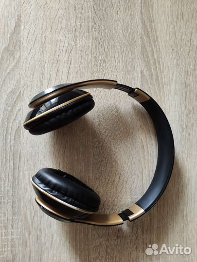 Беспроводные наушники BT-09