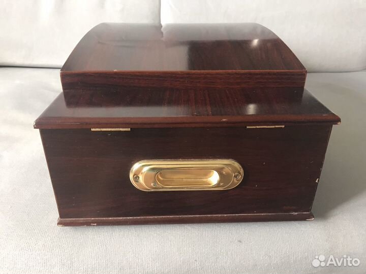 Сундук-шкатулка деревянная