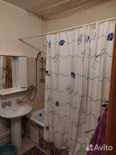 Штора для ванной и держатель для нее