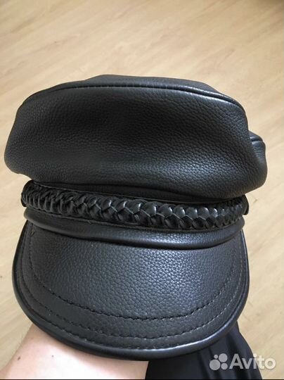 Продам кож.кепку