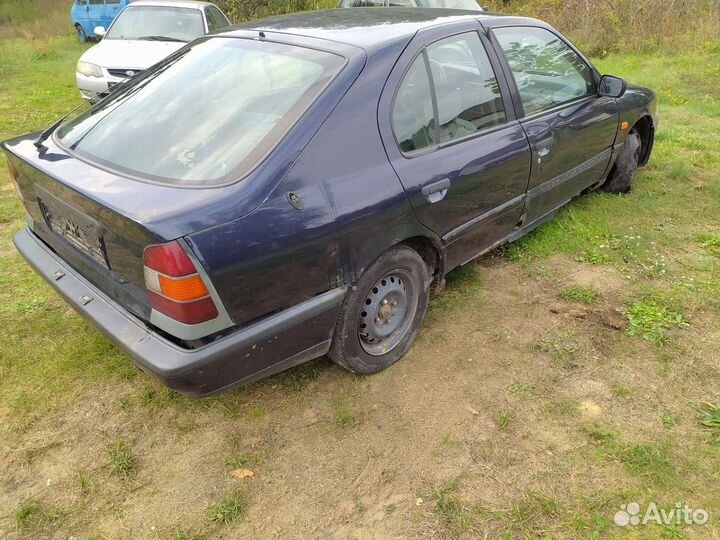 Разбор Nissan primera P10 2.0 бензин