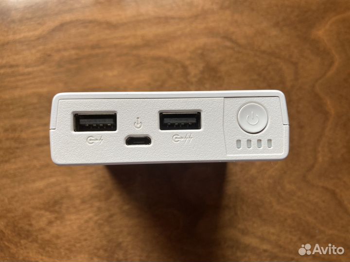 Powerbank / павербанк Hiper + провод для зарядки